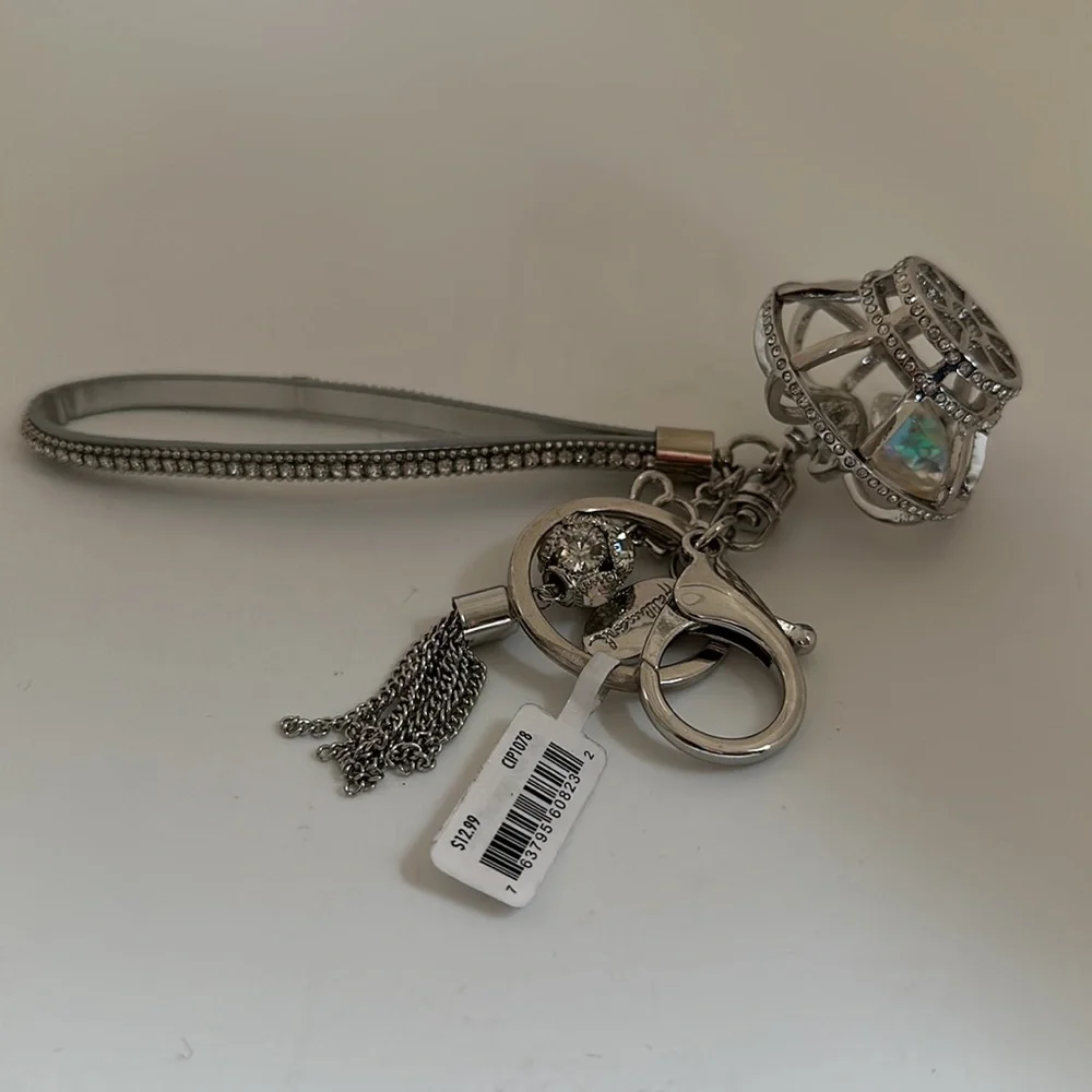 NEW HALLMARK Jewel WRISTLET white gold Tone Crown + CZ Key Ring Keychain - Picture 2 of 3